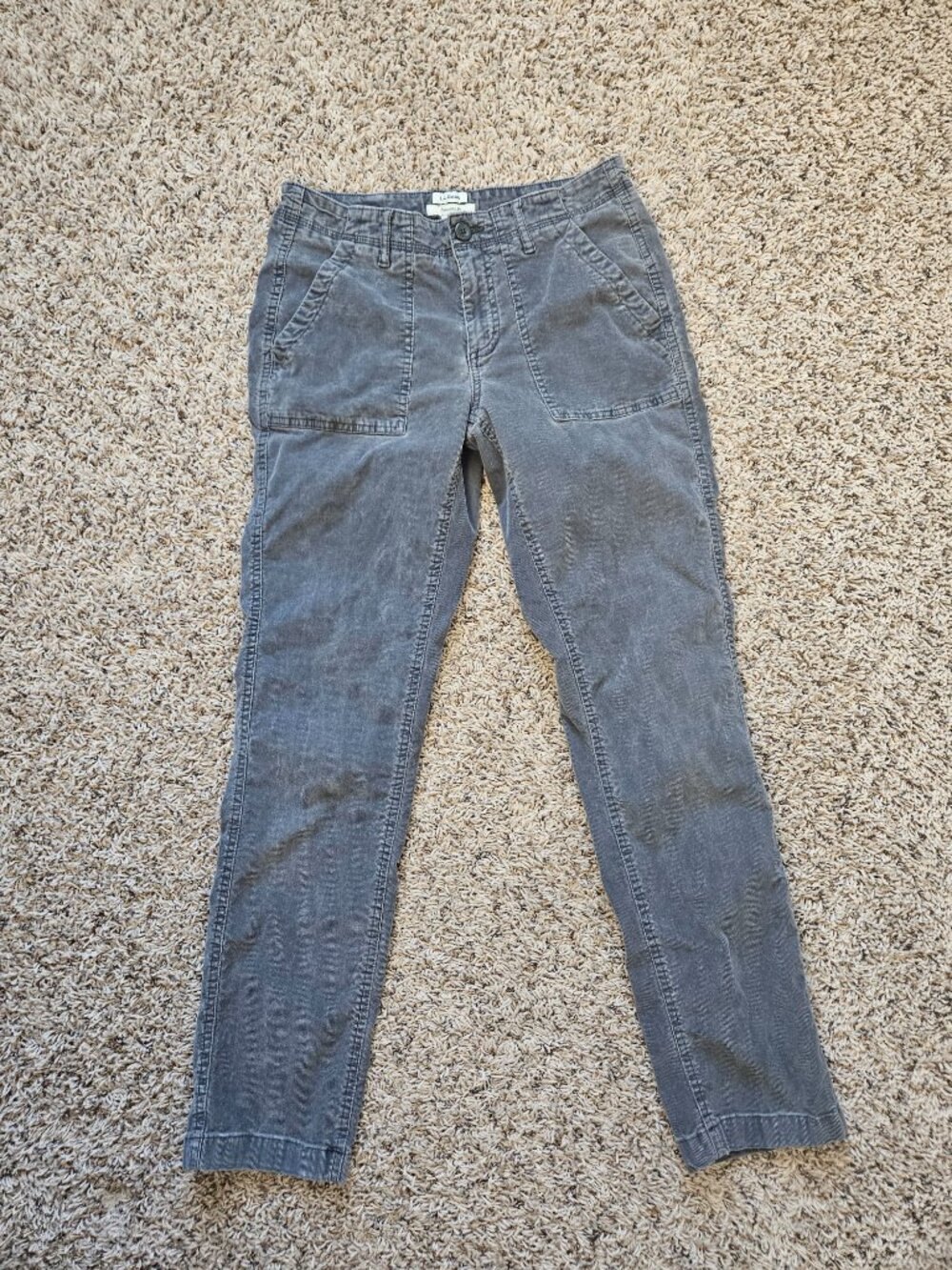 Share L.L Bean Favorite Fit Women's Grey Corduroy Pants Size 4 - Picture 5 of 8